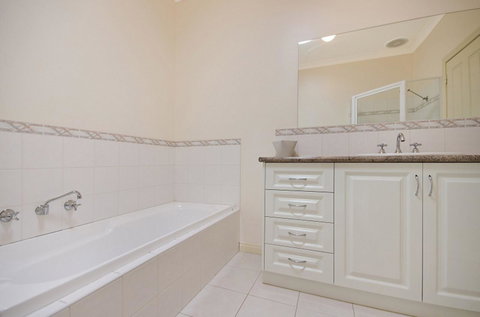 Sea Shells On Banyan Apartment - New South Wales Tourism  12