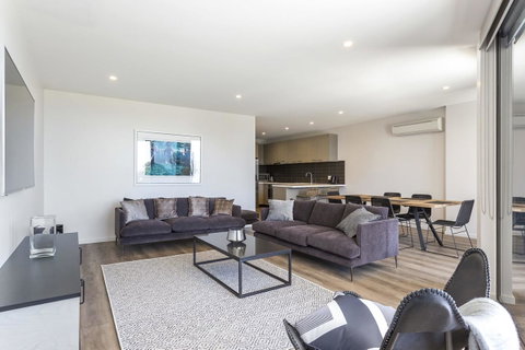 Blairgowrie Apartment 1 - On The Beach - New South Wales Tourism  6