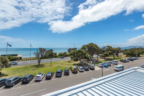 Blairgowrie Apartment 1 - On The Beach - New South Wales Tourism  18