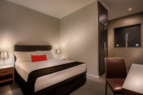 Crest On Barkly Hotel - New South Wales Tourism  35