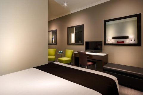 Crest On Barkly Hotel - New South Wales Tourism  34