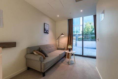Waterfront 3 Bedroom Luxury Home Victoria Harbour - New South Wales Tourism  7
