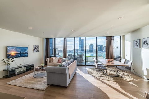 Waterfront 3 Bedroom Luxury Home Victoria Harbour - New South Wales Tourism  0