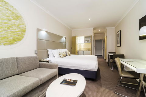 Clarion Suites Gateway - New South Wales Tourism  28