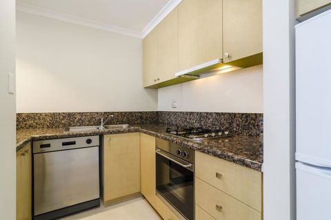 Clarion Suites Gateway - New South Wales Tourism  8