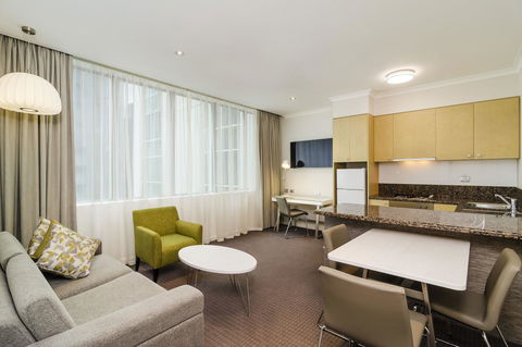 Clarion Suites Gateway - New South Wales Tourism  27