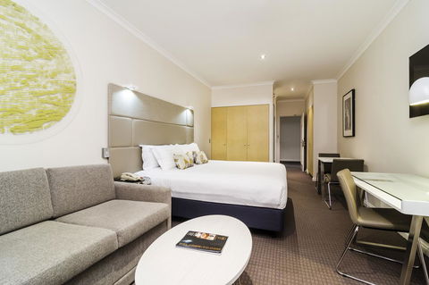 Clarion Suites Gateway - New South Wales Tourism  13
