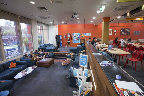 Melbourne Metro YHA - New South Wales Tourism  6