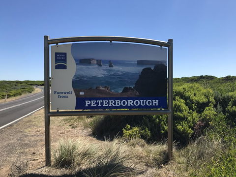 Sunsets On Martyrs Luxury Coastal Beach House Peterborough - New South Wales Tourism  42