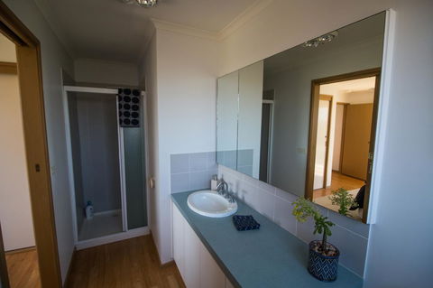 Sunsets On Martyrs Luxury Coastal Beach House Peterborough - New South Wales Tourism  18