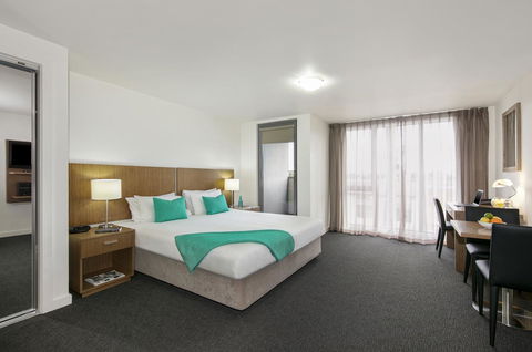 Quest Cheltenham - New South Wales Tourism  7