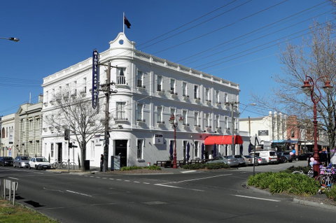 Middle Park Hotel - New South Wales Tourism  7