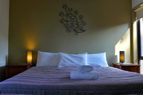 Executive Hideaway - New South Wales Tourism  28