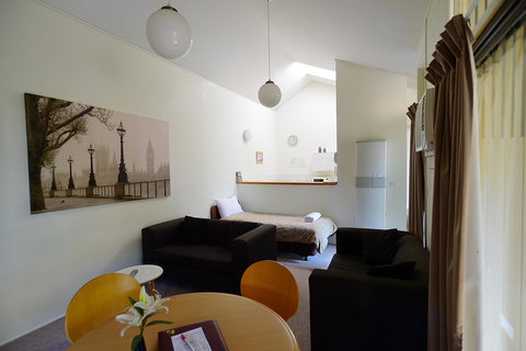 Executive Hideaway - New South Wales Tourism  15