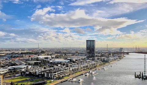 Brilliant Victoria Harbour Waterfront - New South Wales Tourism  8