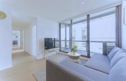 Brilliant Victoria Harbour Waterfront - New South Wales Tourism  6