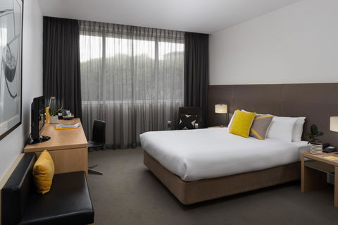 Atura Dandenong - New South Wales Tourism  1