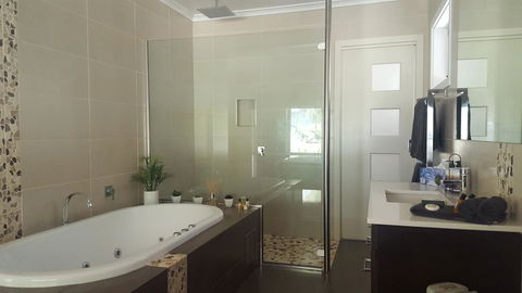 Abbys Cottages Bright - New South Wales Tourism  35