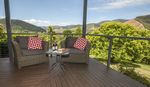 Abbys Cottages Bright - New South Wales Tourism  7