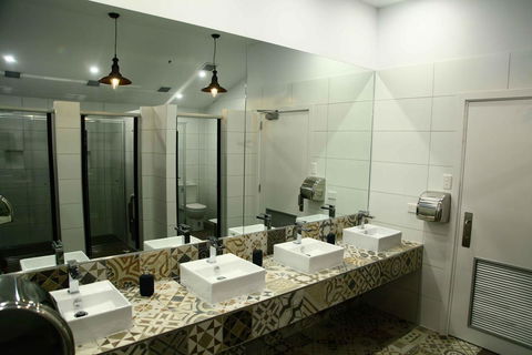 Roamer St Kilda - Formerly Selina St Kilda Melbourne - New South Wales Tourism  9