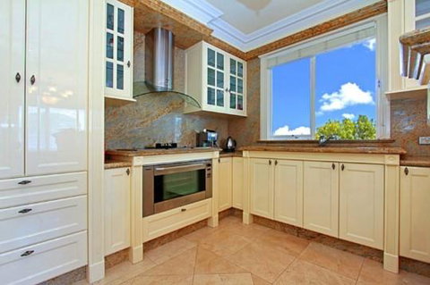 ABC Accommodation - Rosebud - New South Wales Tourism  4