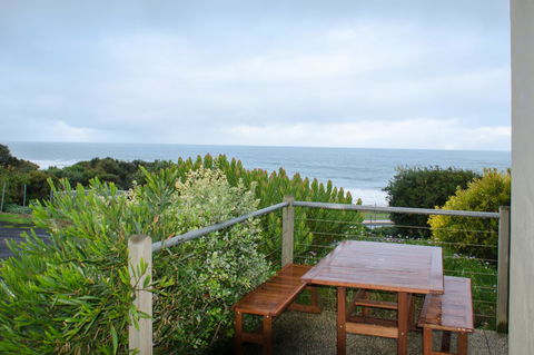 5 Whitecrest Great Ocean Road Resort - Ocean Views - New South Wales Tourism  14