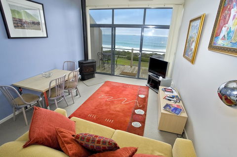 5 Whitecrest Great Ocean Road Resort - Ocean Views - New South Wales Tourism  8