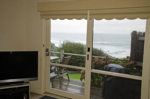 5 Whitecrest Great Ocean Road Resort - Ocean Views - New South Wales Tourism  18