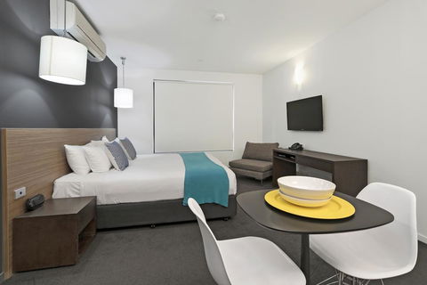 Vue Apartments Geelong - New South Wales Tourism  6