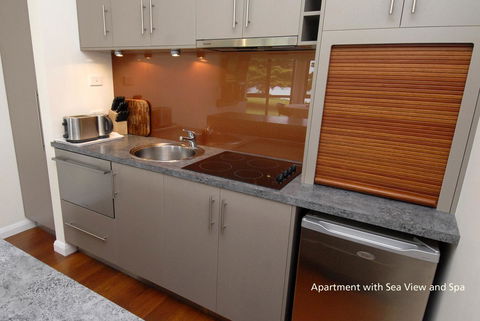 Seascape Accommodation - New South Wales Tourism  3
