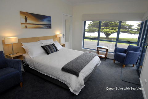 Seascape Accommodation - New South Wales Tourism  4