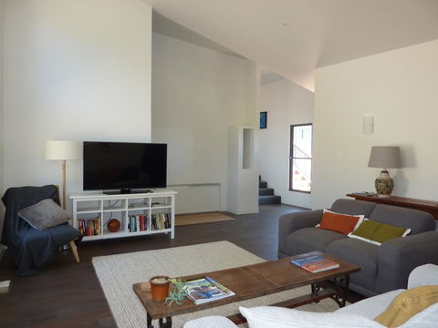 Saje\'s House & Pod - New South Wales Tourism  2