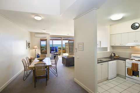 Lornebeach Apartments - New South Wales Tourism  38