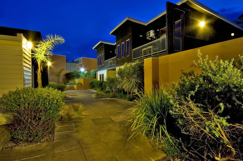 Lornebeach Apartments - New South Wales Tourism  6