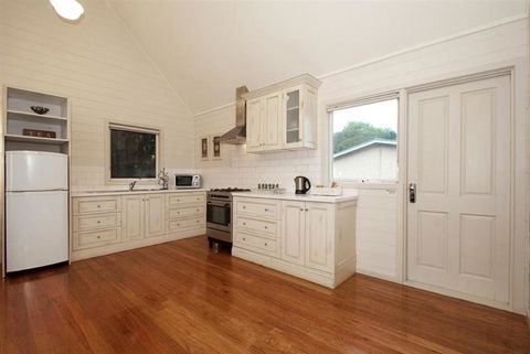 Two Truffles Cottages - New South Wales Tourism  6