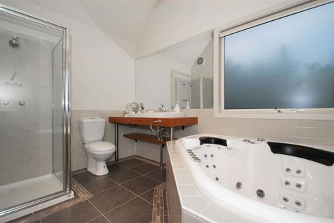 Two Truffles Cottages - New South Wales Tourism  7