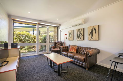 Burvale Hotel - New South Wales Tourism  33
