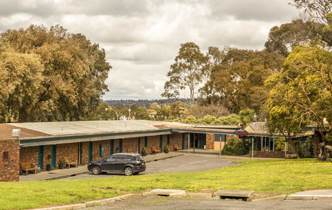 Burvale Hotel - New South Wales Tourism  10