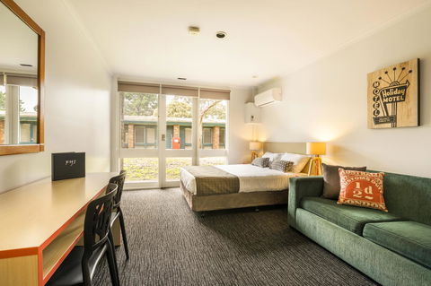 Burvale Hotel - New South Wales Tourism  7