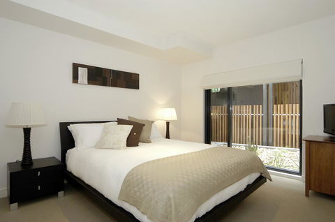 C-Scape Water Front Apartment - New South Wales Tourism  5