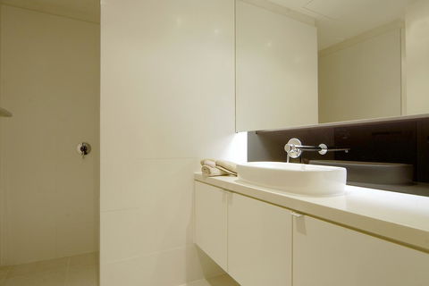 C-Scape Water Front Apartment - New South Wales Tourism  8