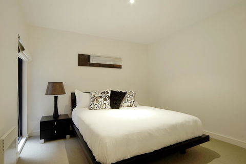 C-Scape Water Front Apartment - New South Wales Tourism  6
