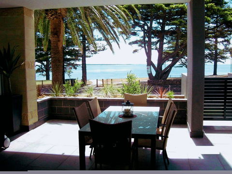 C-Scape Water Front Apartment - New South Wales Tourism  0