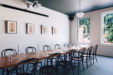 Naughtons Hotel - New South Wales Tourism  21