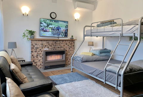 Jettycove Beach House - New South Wales Tourism  8