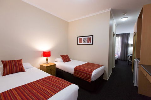 Barkly Motorlodge - New South Wales Tourism  8
