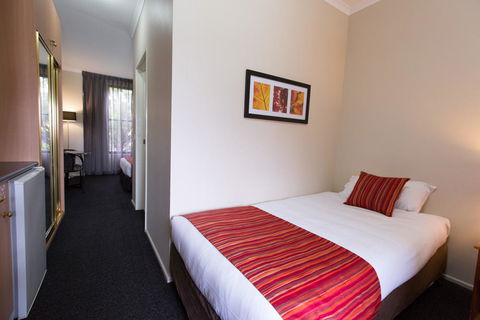 Barkly Motorlodge - New South Wales Tourism  17