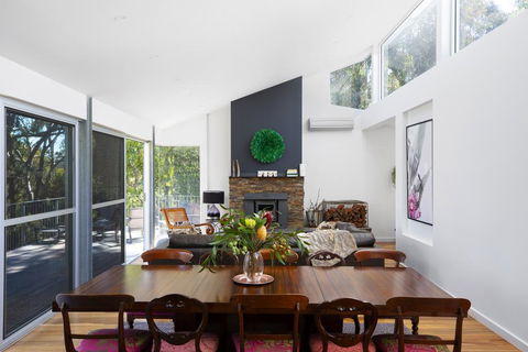 The Bird House - New South Wales Tourism  2