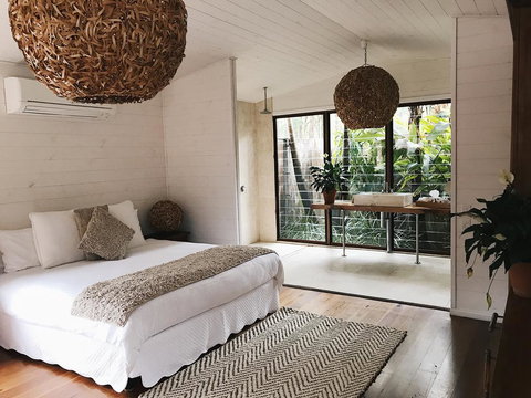 The Boathouses At Leaves & Fishes - New South Wales Tourism  1