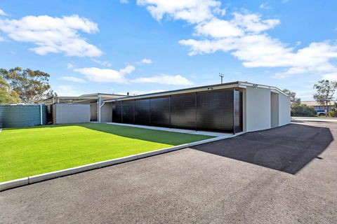 The Bunkhouse - New South Wales Tourism  1